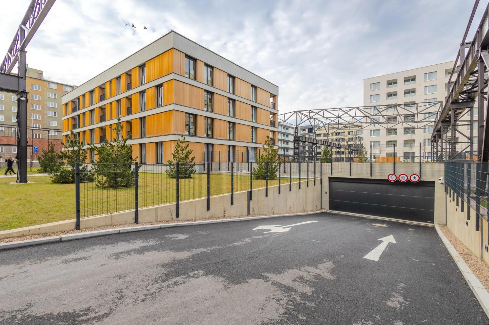 Design Apartment - Balcony, Free Parking, Yoga, 10 Mins To Center, By Gravity Praga Exterior foto